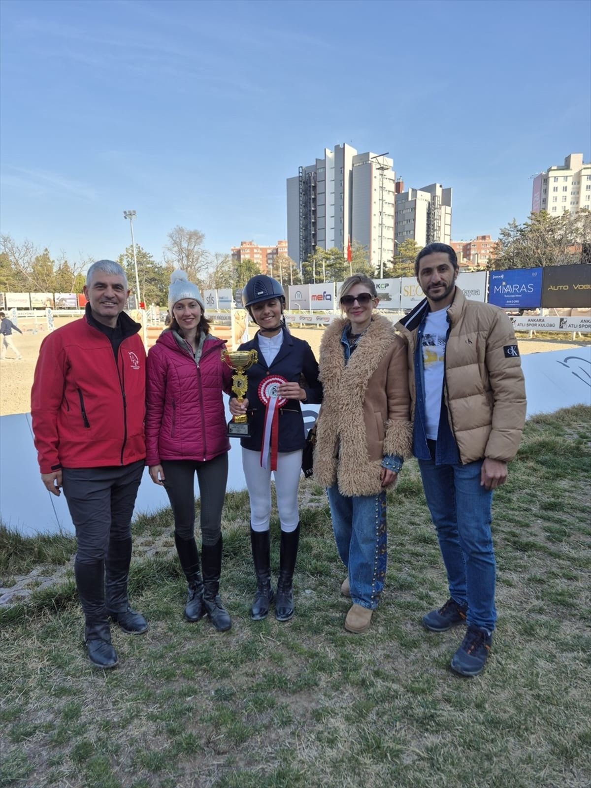 Ankara Yıldırım Beyazıt Üniversitesi Spor Kulübü binicisi Turasan birincilik elde etti