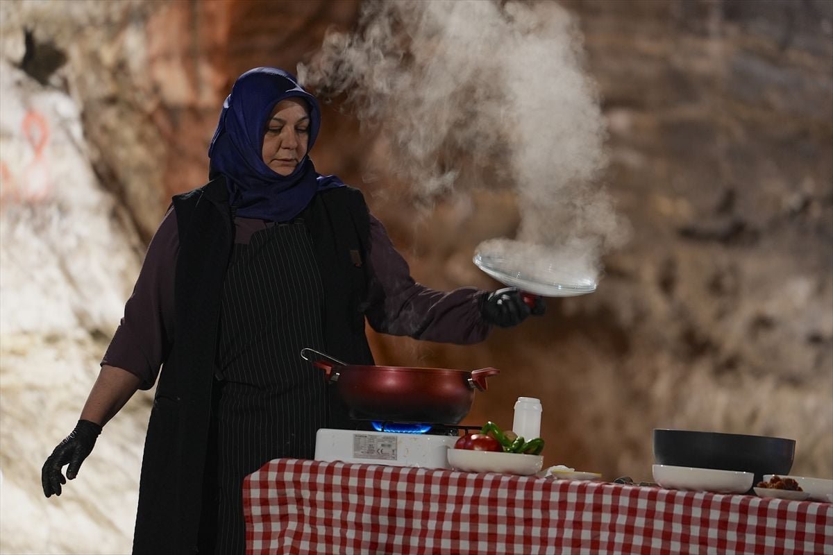 MEMLEKET SOFRASI - Taş köfte