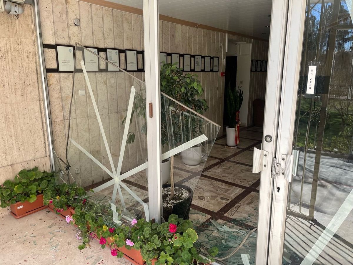 Rusya: İran'daki Başkonsolosluğumuz saldırı sonucu hasar gördü