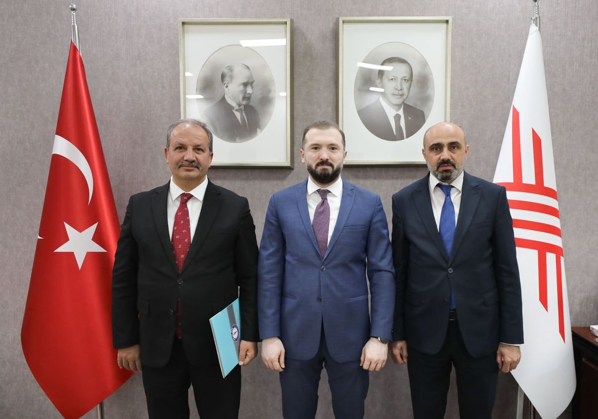 Sağlık-Sen'den YÖK'e ziyaret