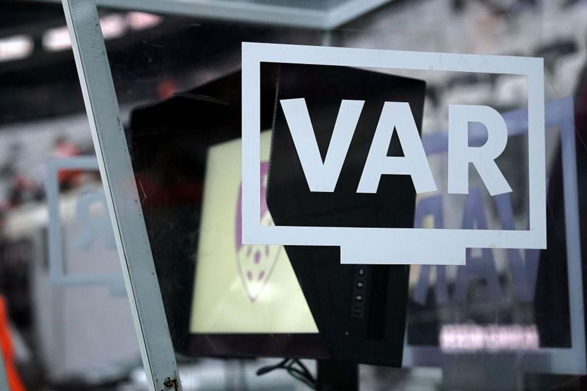 TFF'den Süper Lig kulüplerine tarihi öneri: Artık VAR odasına girebilirler