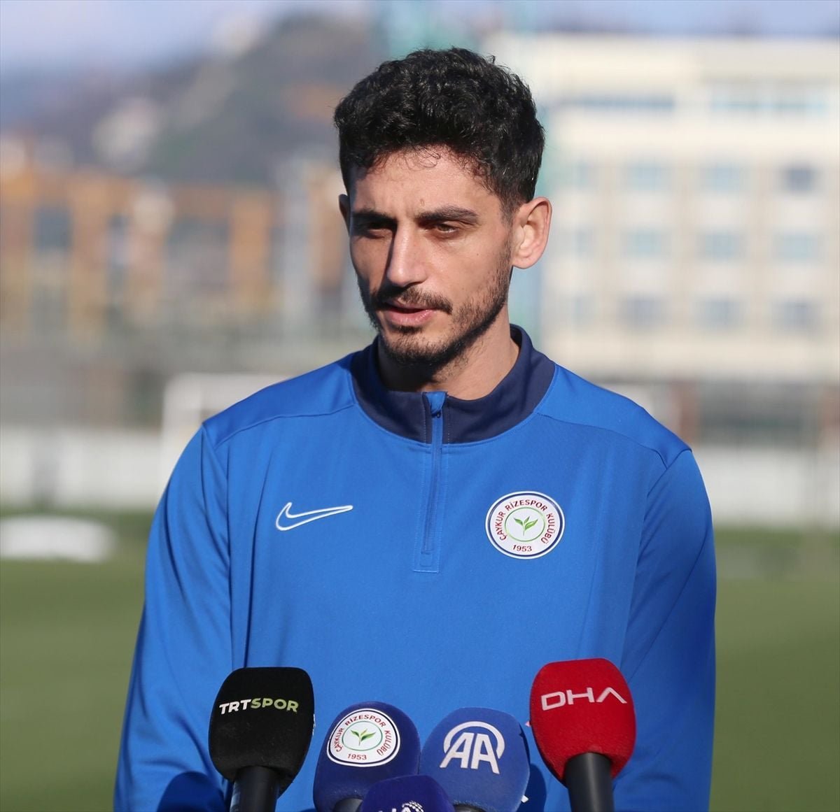 Çaykur Rizesporlu futbolcu Samet Akaydin'dan Trabzonspor maçı değerlendirmesi Açıklaması