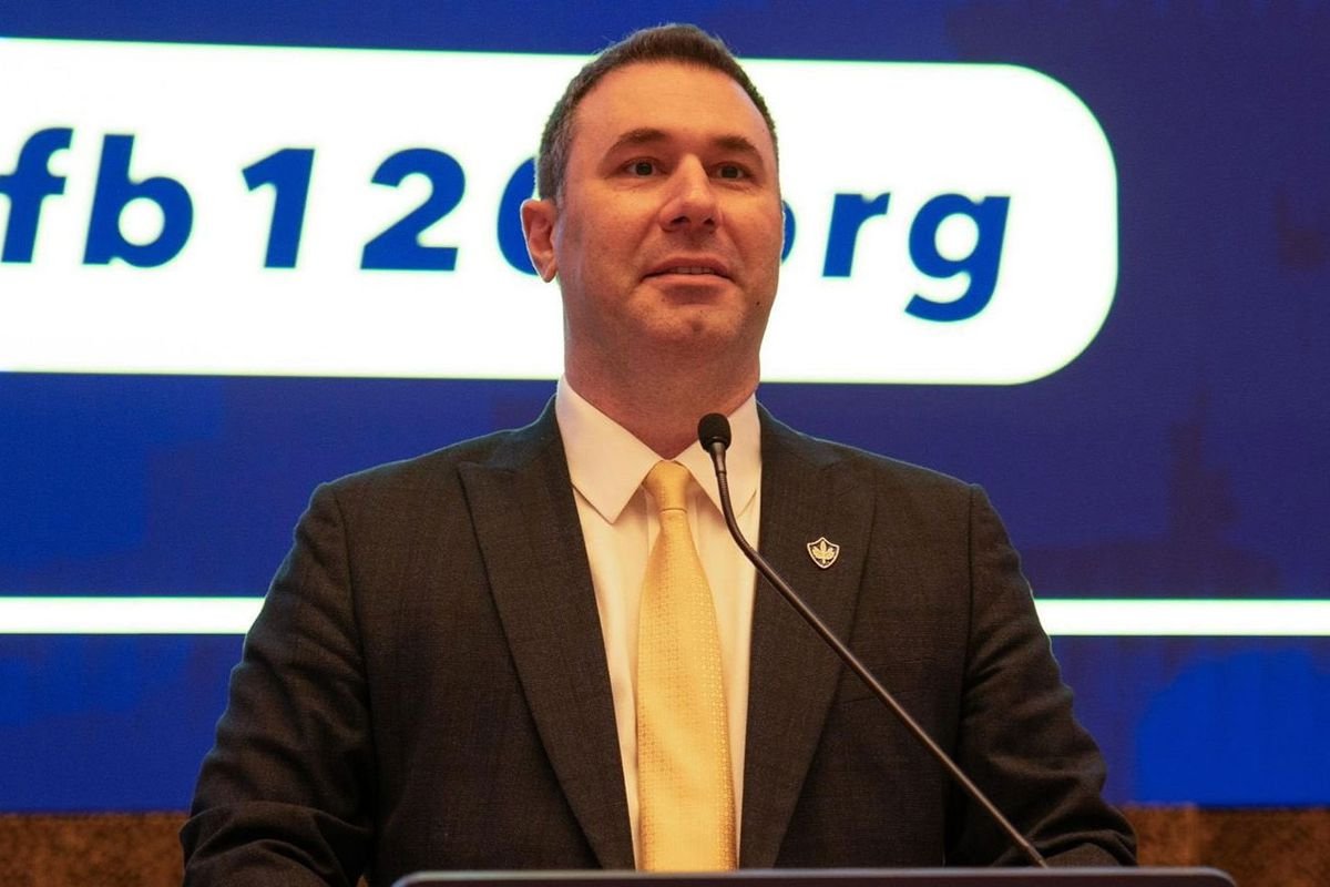 Barış Göktürk, Fenerbahçe'ye başkan adaylığını açıkladı