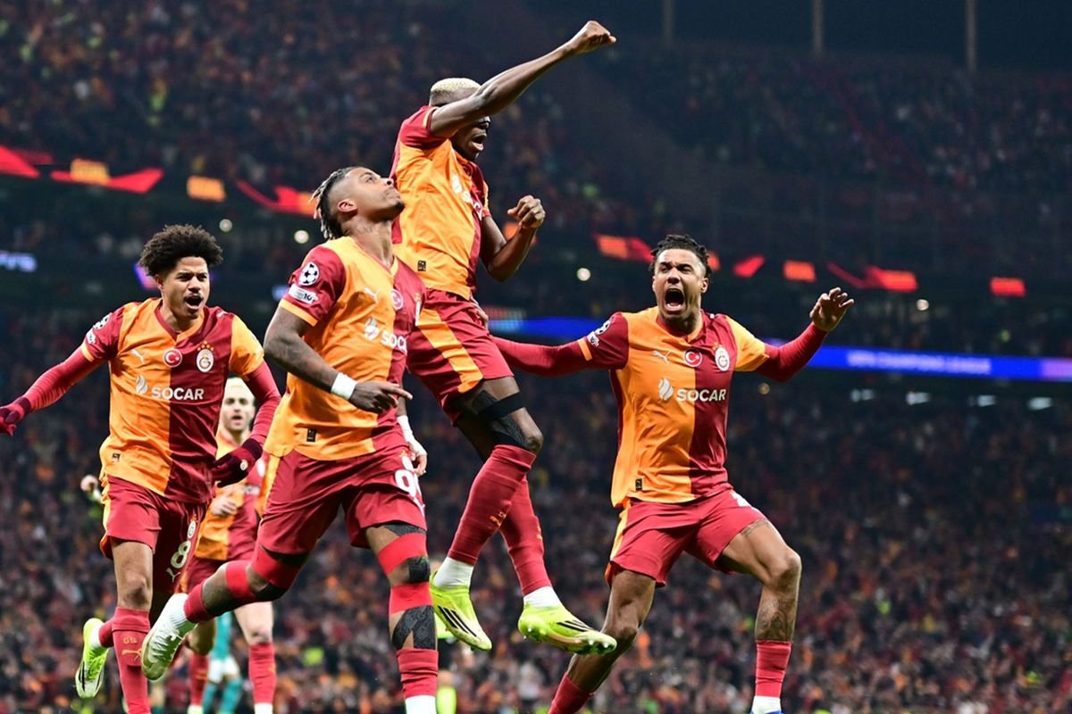 Manşetler alev alev! Galatasaray İngiltere'yi yaktı