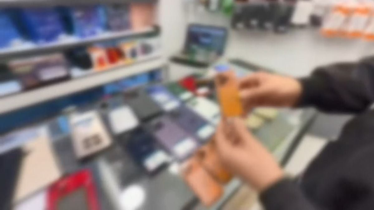 İstanbul'da kaçak cep telefonu operasyonu: 9 şüpheli yakalandı