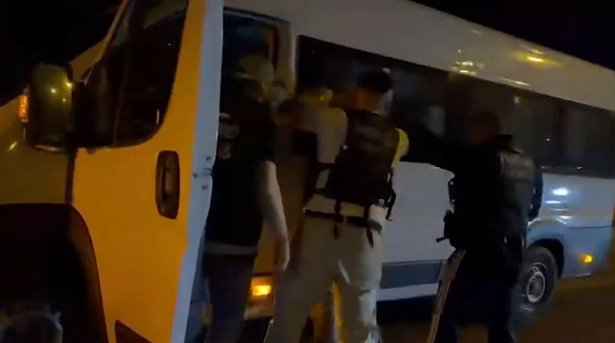 İzmir'de 1,3 ton uyuşturucu madde ele geçirildi