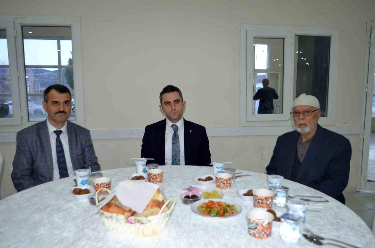 Müftülükten "İyilik sofrası" iftar programı