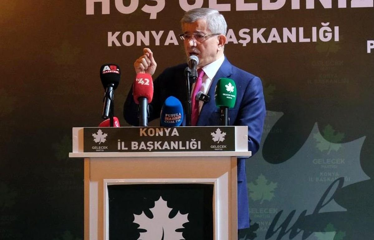 Ahmet Davutoğlu: "Bugün Netanyahu-Trump ikilisi karşısında dimdik ayaktayız deme günüdür"