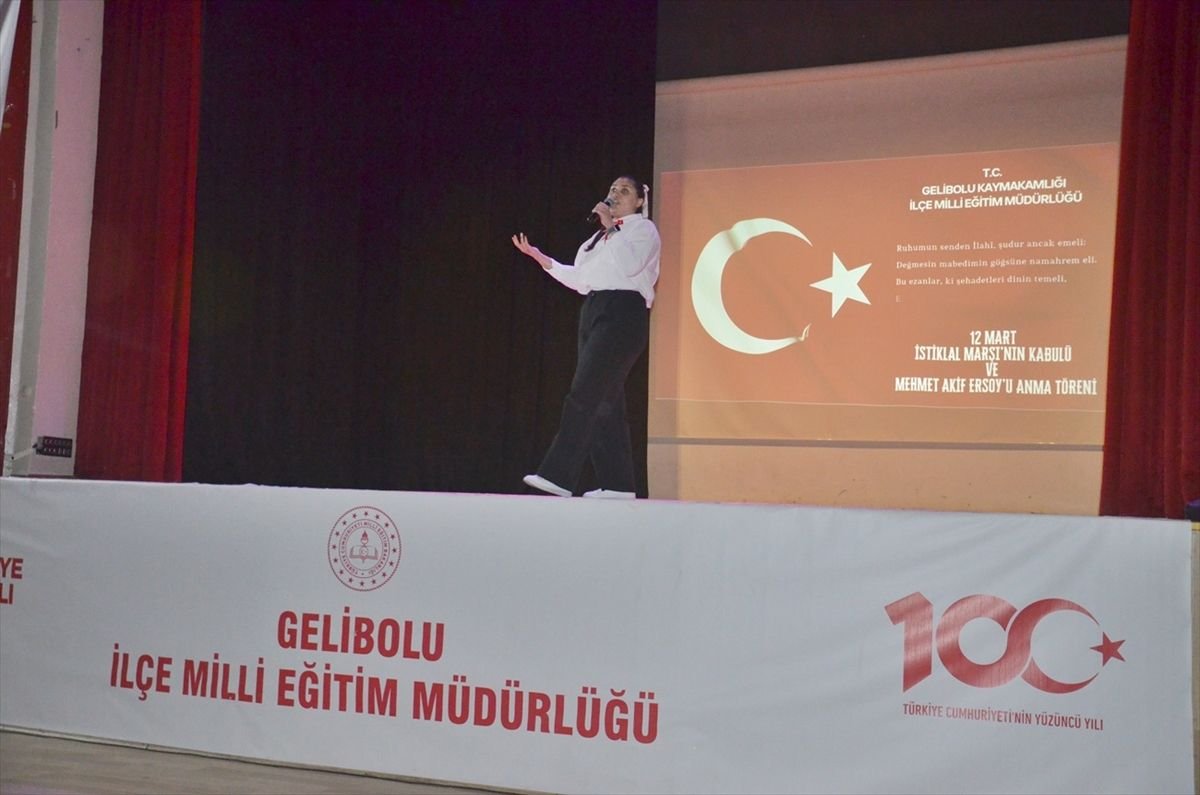 Gelibolu'da İstiklal Marşı'nın Kabulü ve Mehmet Akif Ersoy'u Anma Günü etkinliği düzenlendi