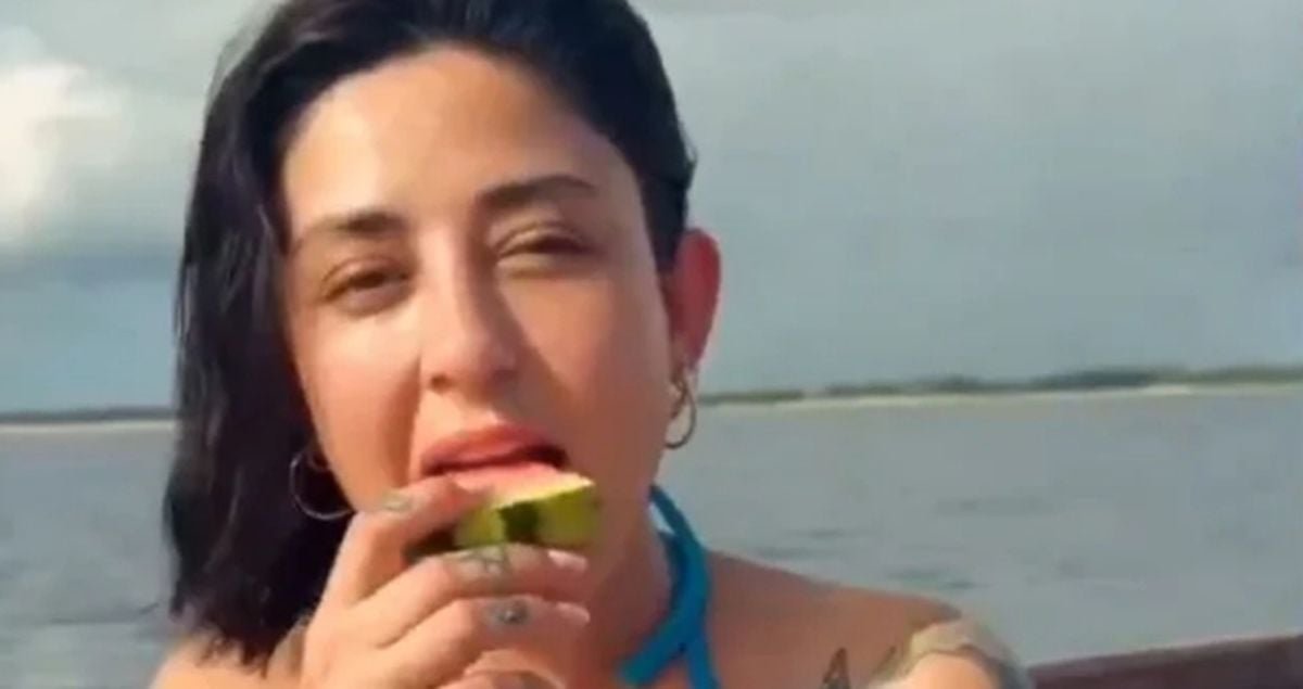 Melek Mosso'nun karpuz paylaşımı: Melek Mosso'nun tatilde paylaştığı video neden gündem oldu? Melek Mosso karpuz olayı nedir?