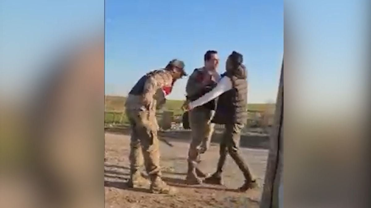 Şanlıurfa'da Husumetli Aileler Arasında Kavga: 2 Kişi Yaralandı