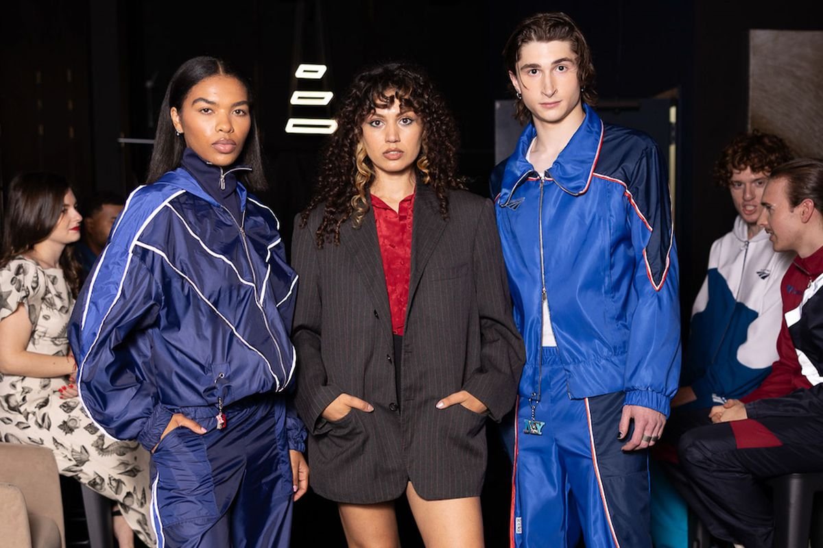 New York Fashion Week'te Türk Tasarımcıdan Amtrak İçin Ödüllü Tasarım