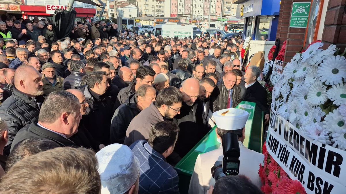 Ormanda Düşme Tehlikesi Geçiren Akrabasını Kurtarmaya Çalışırken Hayatını Kaybetti