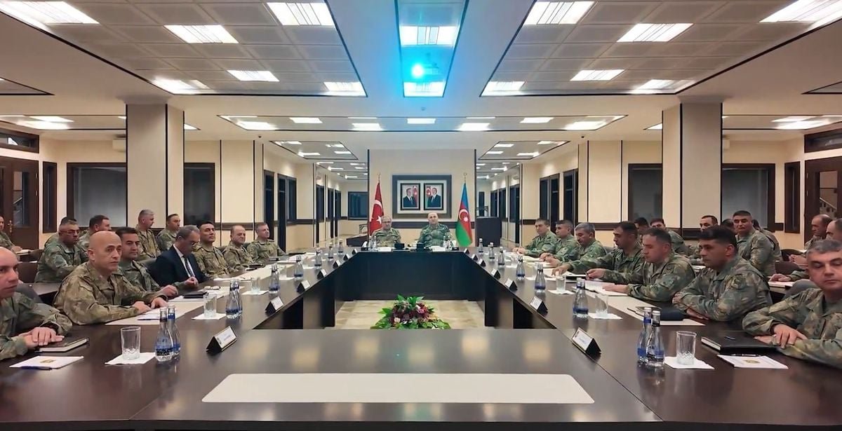 Kara Kuvvetleri Komutanı Tokel'den, Nahçıvan'a ziyaret