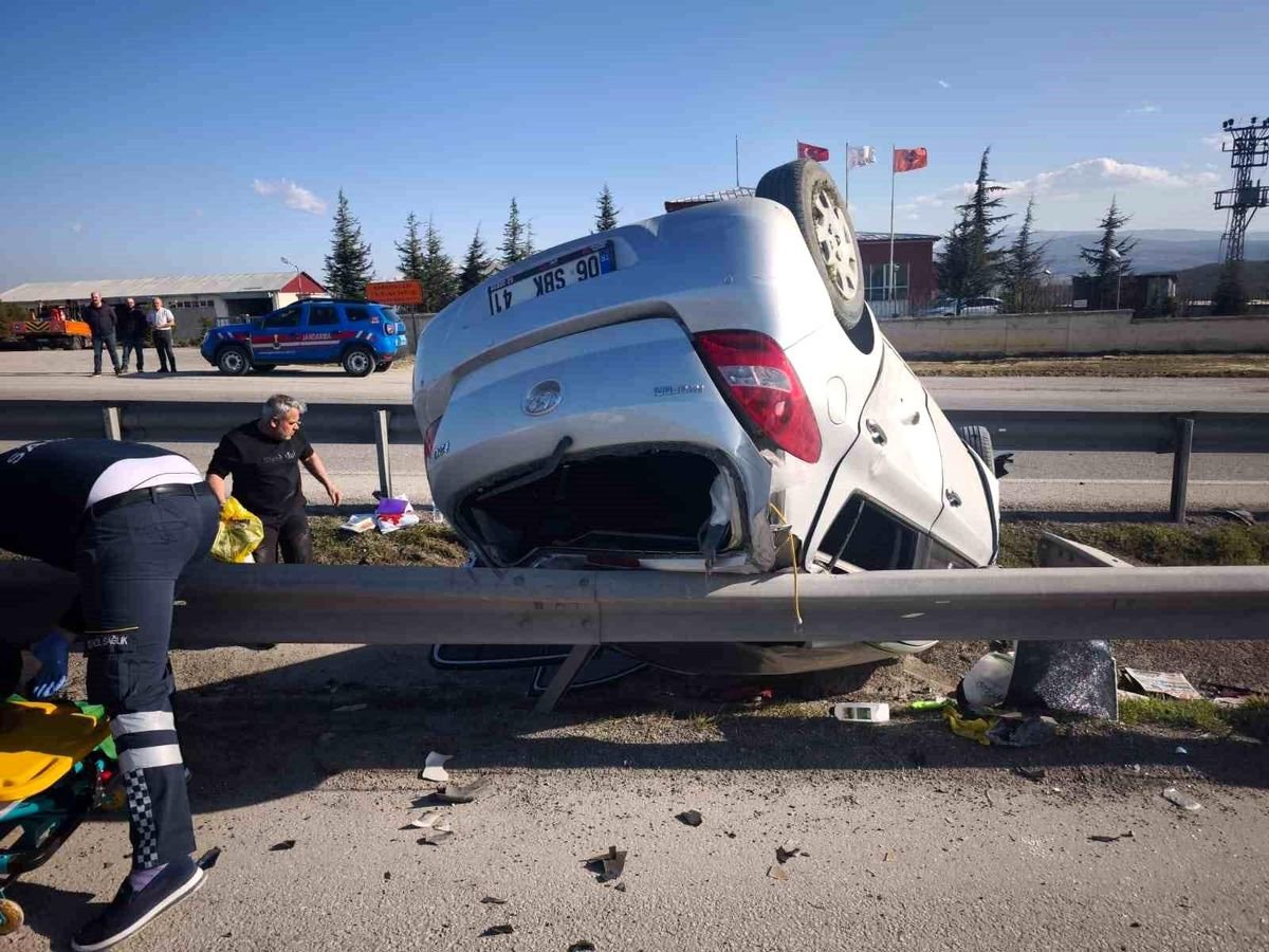Samsun'da iki otomobil çarpıştı: 3 yaralı