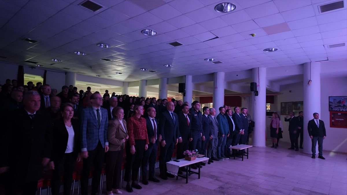 İstiklal Marşı'nın kabulünün 105. yılı Çınarcık'ta anıldı