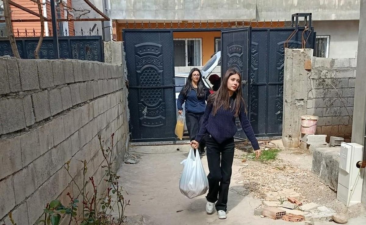 Öğrencilerden örnek dayanışma projesi: "Bir sınıf, bir aile"