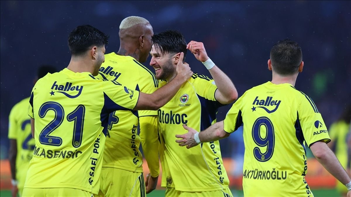 Fenerbahçe 11'i! Karagümrük Fenerbahçe maç kadrosu ilk 11'ler belli oldu mu? Karagümrük FB maç kadrosu ilk 11!