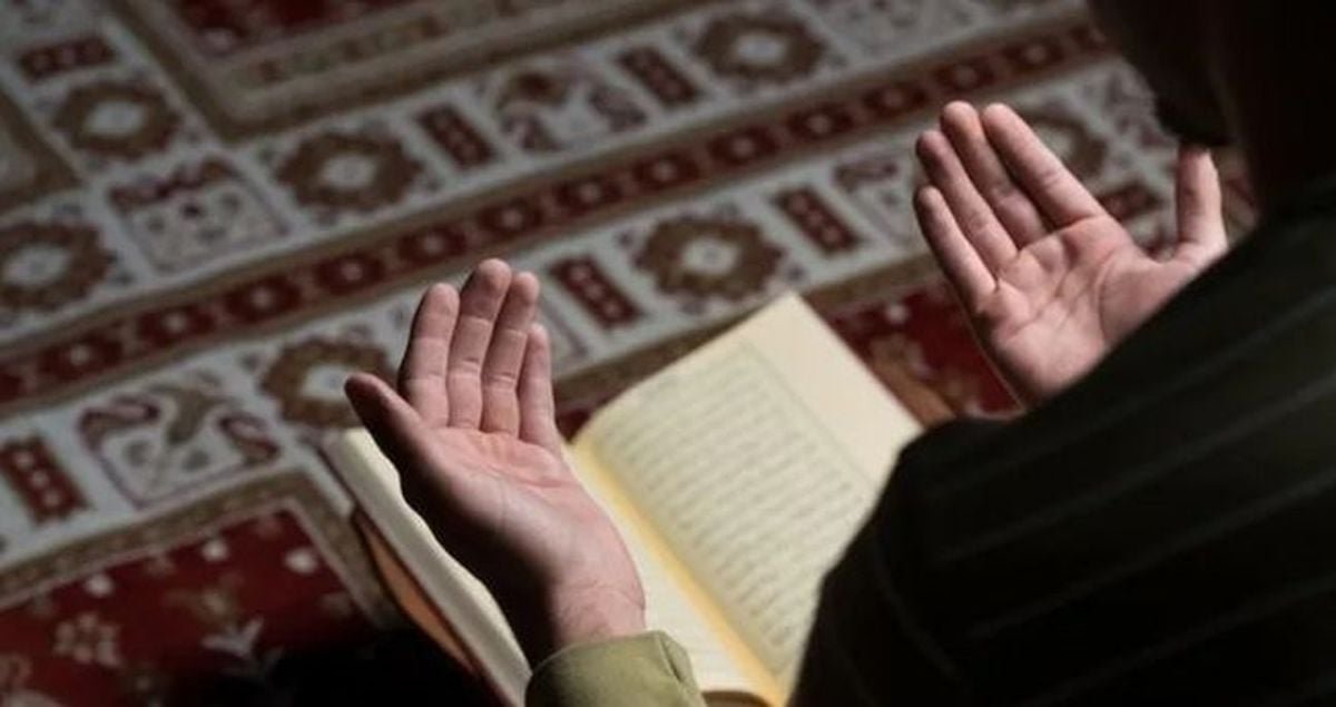 Ramazanın son cuması cüzdan duası nasıl yapılır? Ramazanın son cuması ne yapılır? (Araf Suresi 10. ayeti - Sad Suresi 54. ayeti okunuşu ve anlamı)