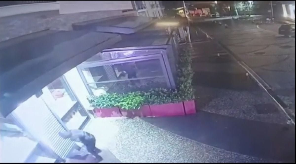 Eyüpsultan'da kuyumcudan milyonlarca liralık hırsızlık yapan 8 kişi yakalandı / Ek bilgi