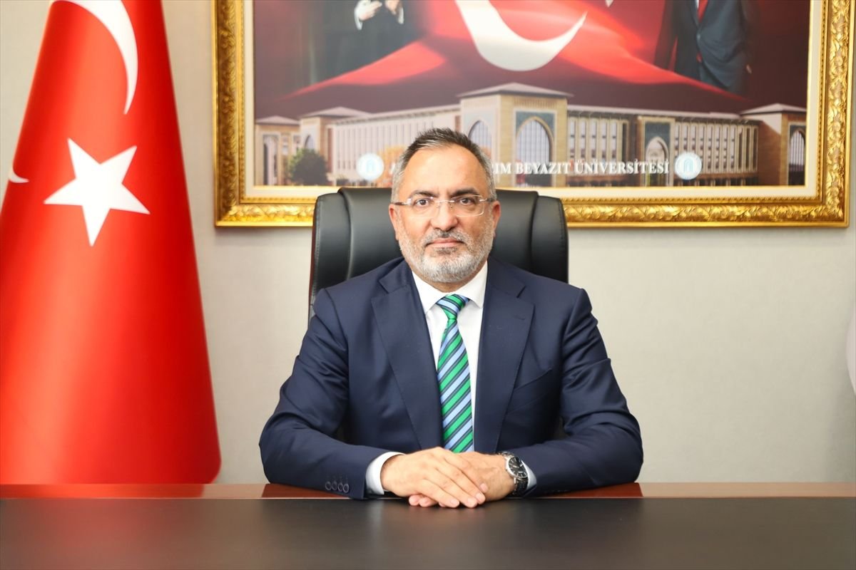 AYBÜ "Kurumsal akreditasyon" almaya hak kazandı