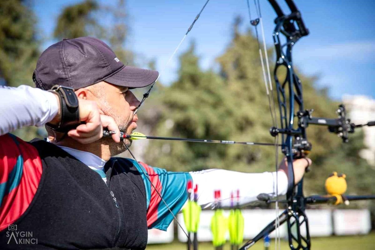 Denizlili Para Okçu Abdullah Yorulmaz Türkiye Şampiyonu oldu