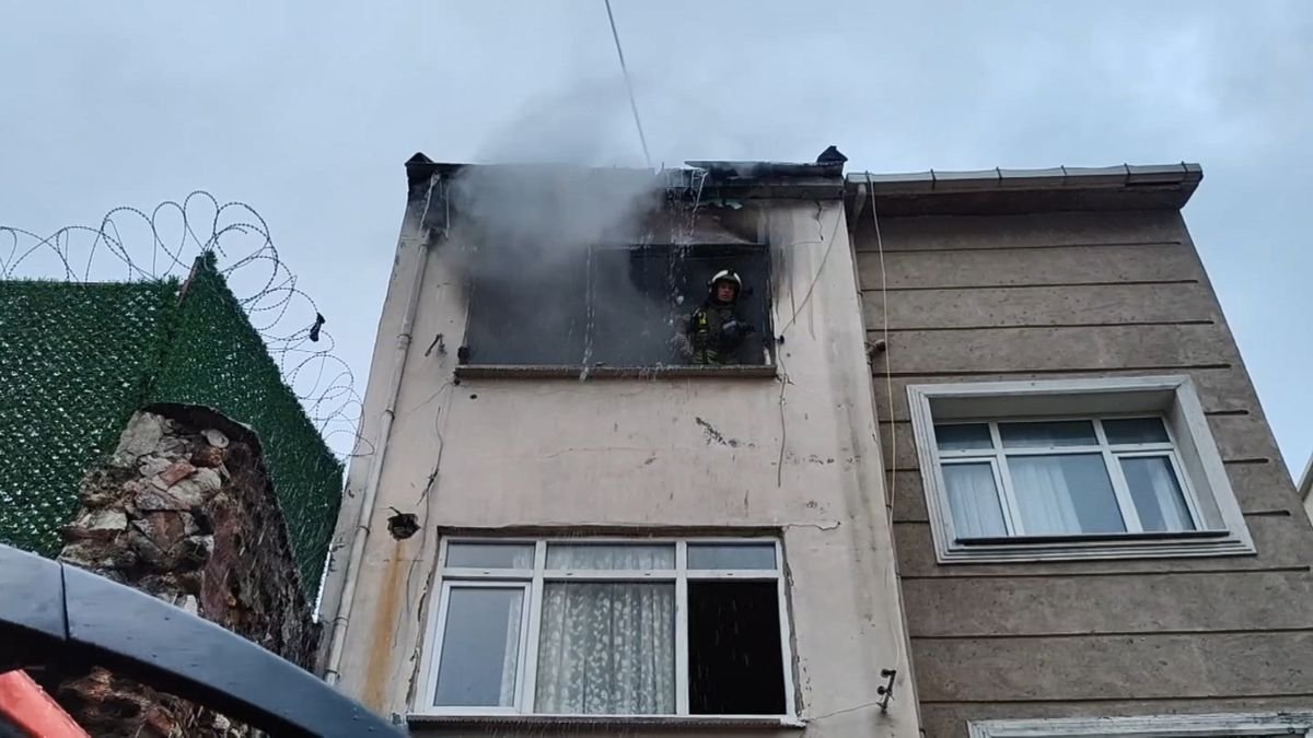 Ayvansaray'da Bir Binada Yangın Çıktı