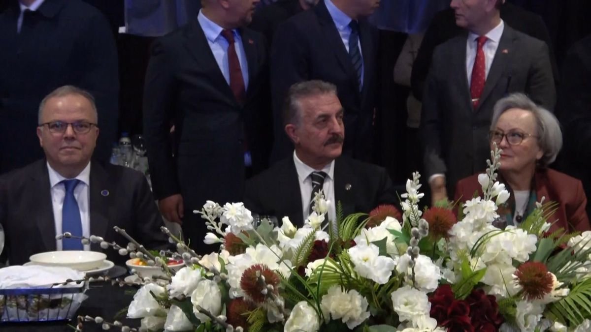 Büyükataman: 3'üncü Dünya Savaşı'nın taşları döşenmektedir