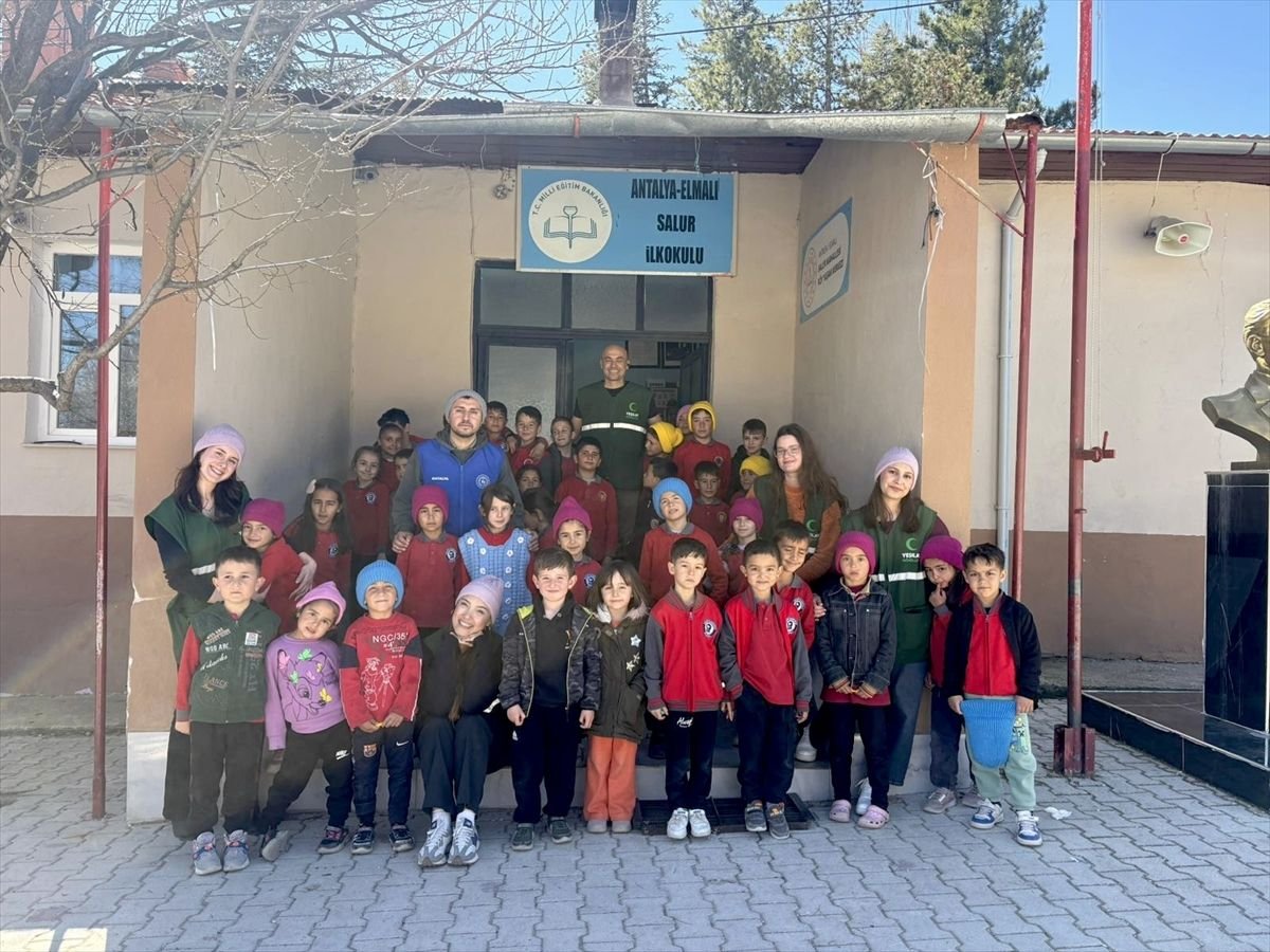 Öğrenciler Yeşilay'ın etkinlikleriyle bağımlılık konusunda farkındalık kazandı