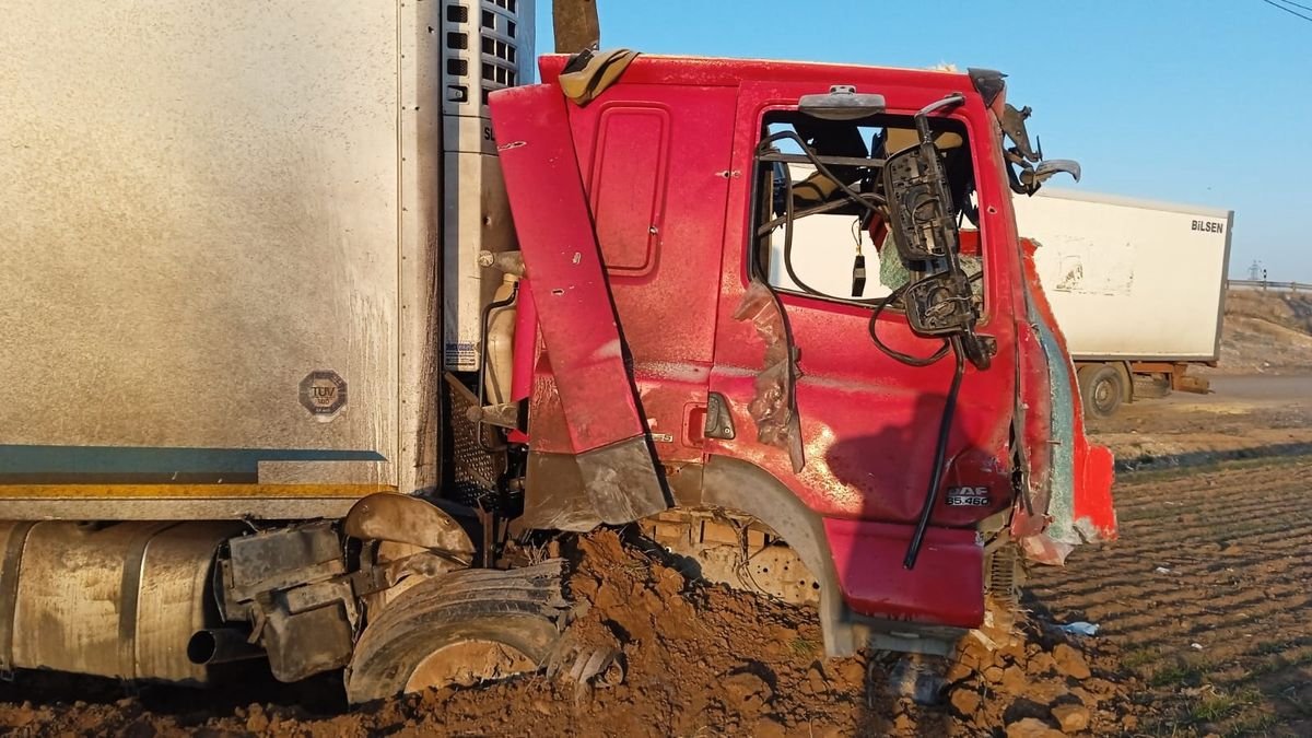 İsrail füzesinin isabet etmesi sonucu Fırat'ın öldüğü TIR'ın görüntüleri ortaya çıktı