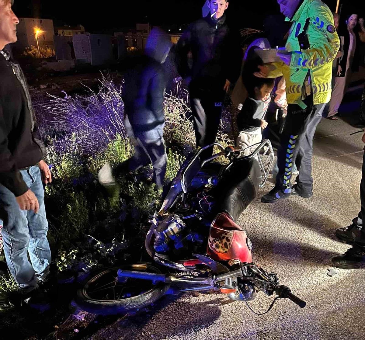 Otomobil ile motosiklet çarpıştı: 2 yaralı