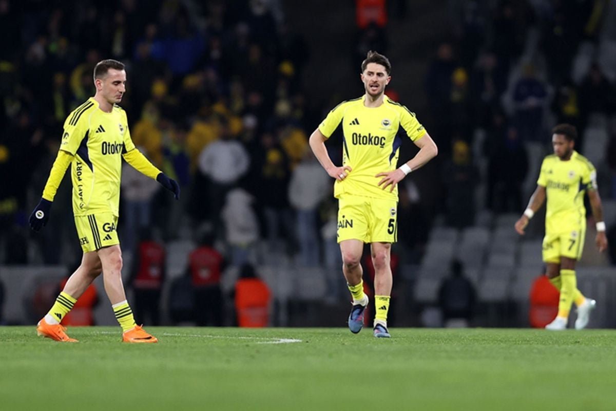 Fenerbahçeli futbolcular ve aileleri tehdit ediliyor