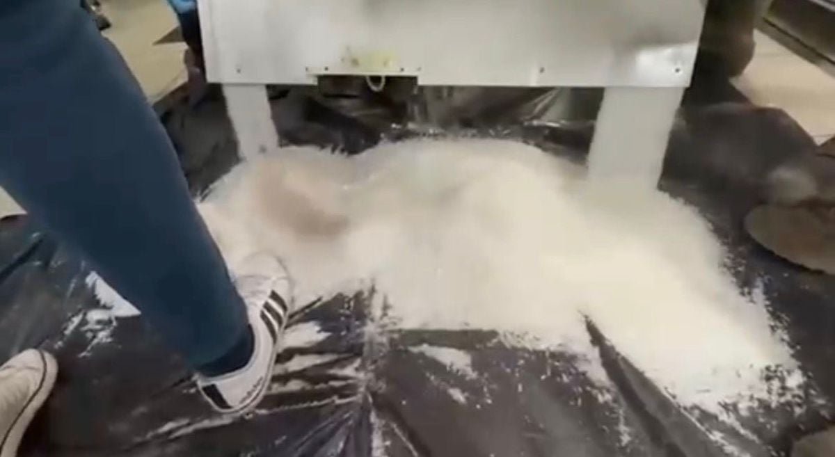 Diyarbakır'da TIR'da 81 kilogram metamfetamin ele geçirildi