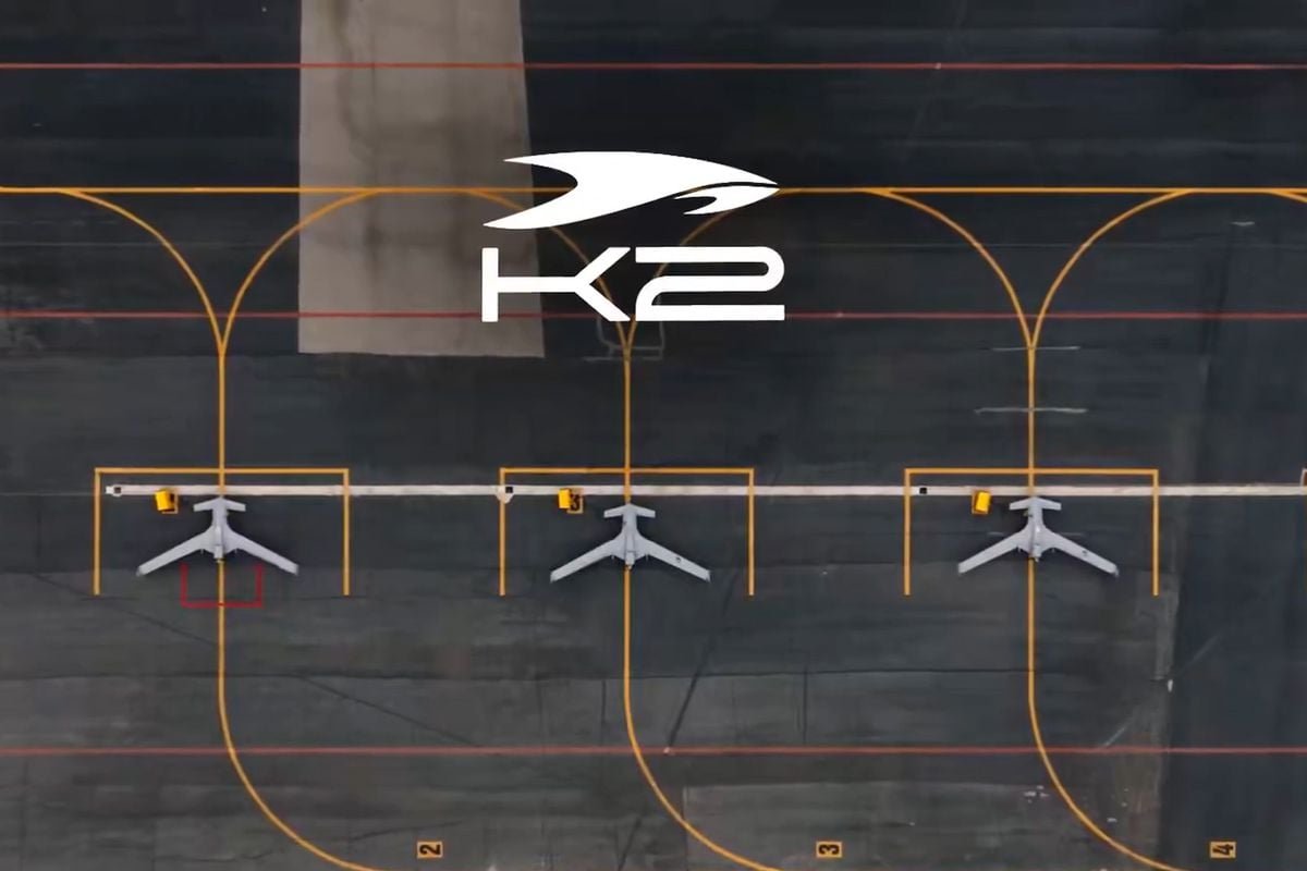 Savaş sürerken Türkiye'den yeni "Kamikaze İHA K2" hamlesi! Bayraktar "sürpriz" deyip duyurdu