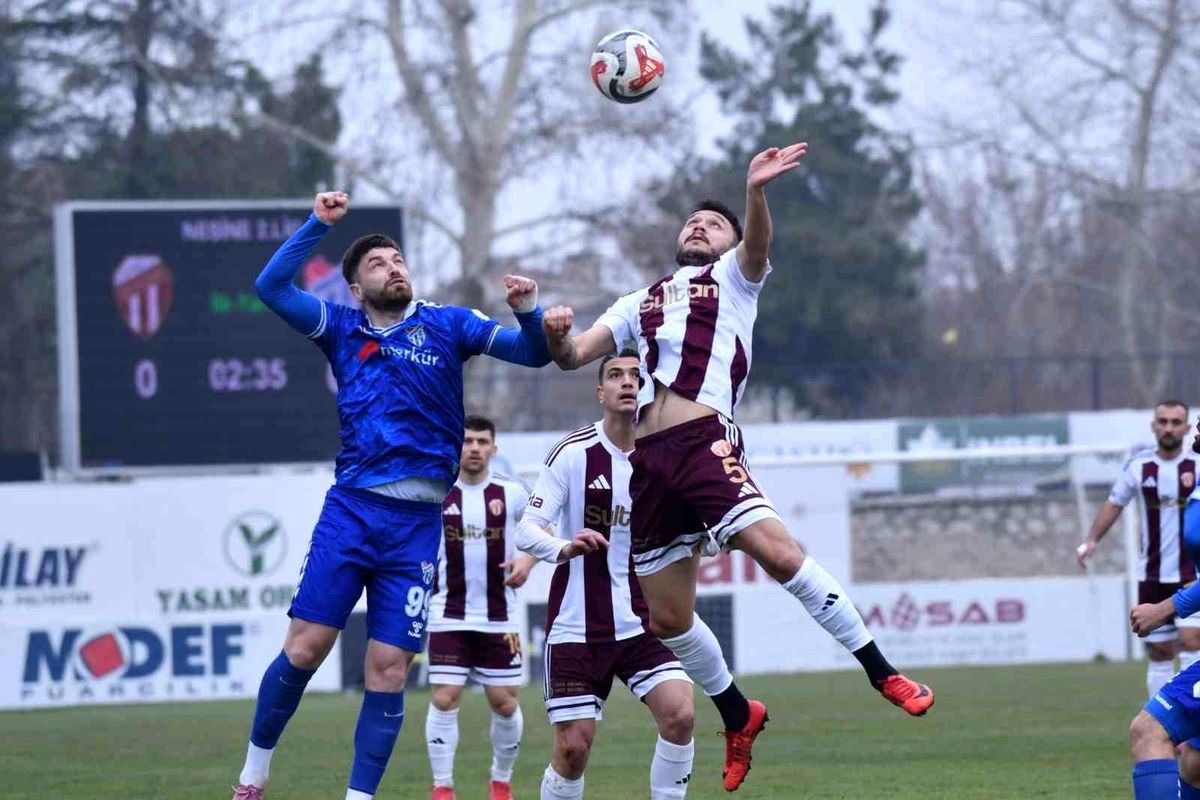 İnegölspor sahasında Erbaaspor'a 2-1 mağlup oldu