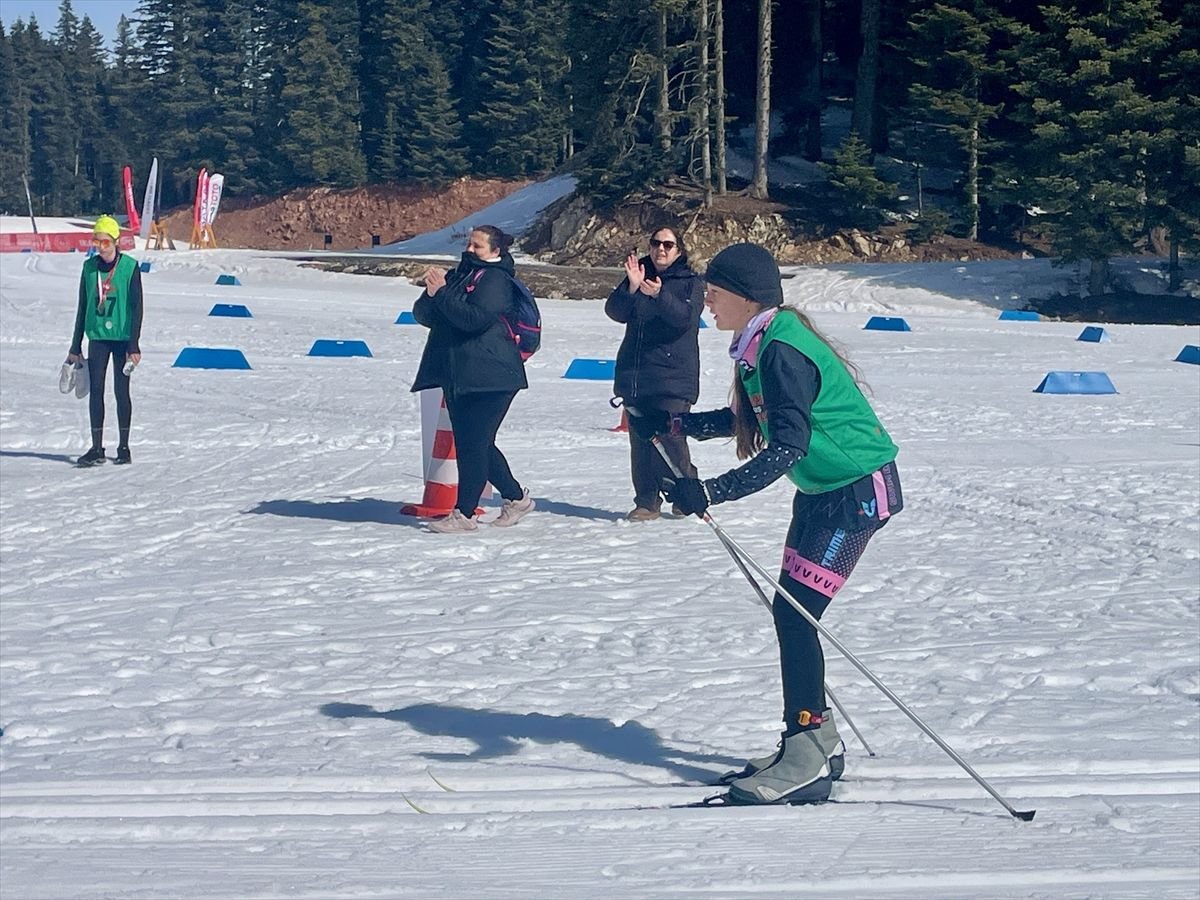 Türkiye'de ilk kez düzenlenen kış triatlonu Bolu'da yapıldı