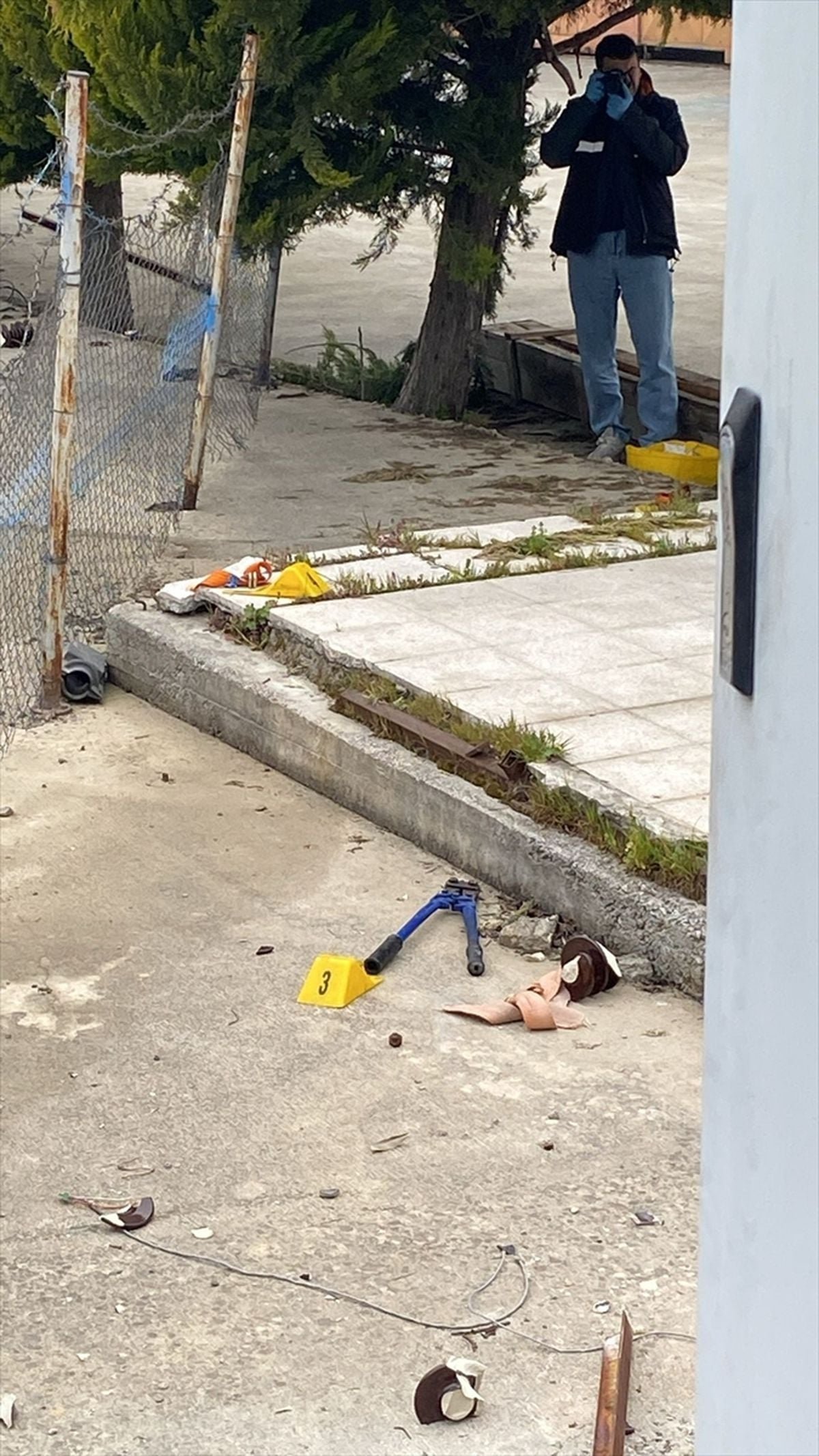 Bursa'da çıktığı elektrik direğinde akıma kapılan kişi öldü