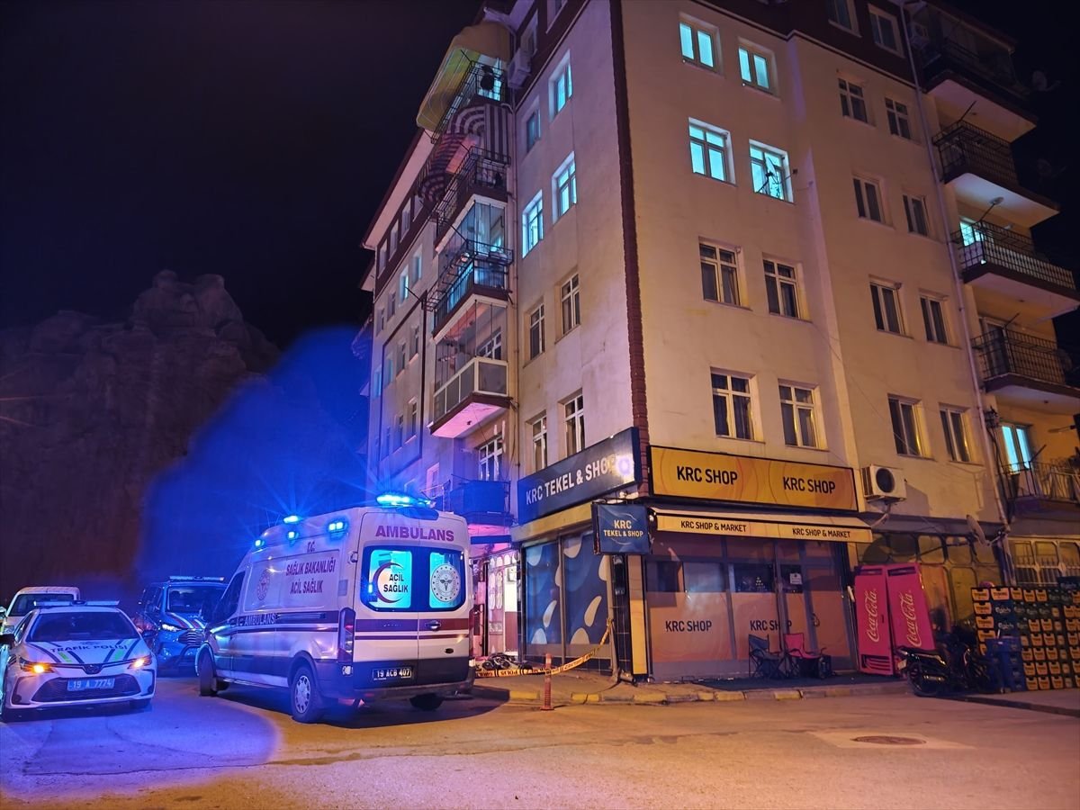 Çorum'da pencereden düşen kişi yaşamını yitirdi