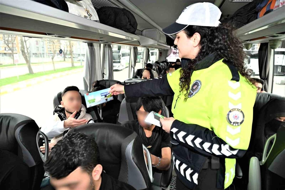 Batman'da bayram öncesi trafik bilgilendirme faaliyeti