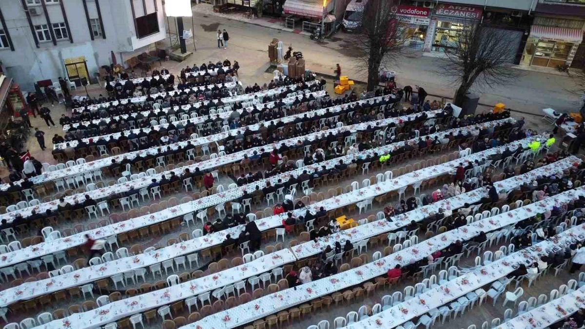 Ordu'da bin 500 kişi iftar sofrasında buluştu