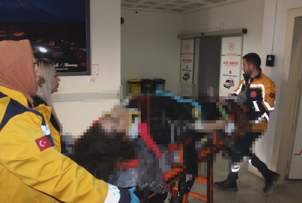 Bayram tatili yolunda kaza: Anne ve baba öldü, 4 oğlu yaralandı