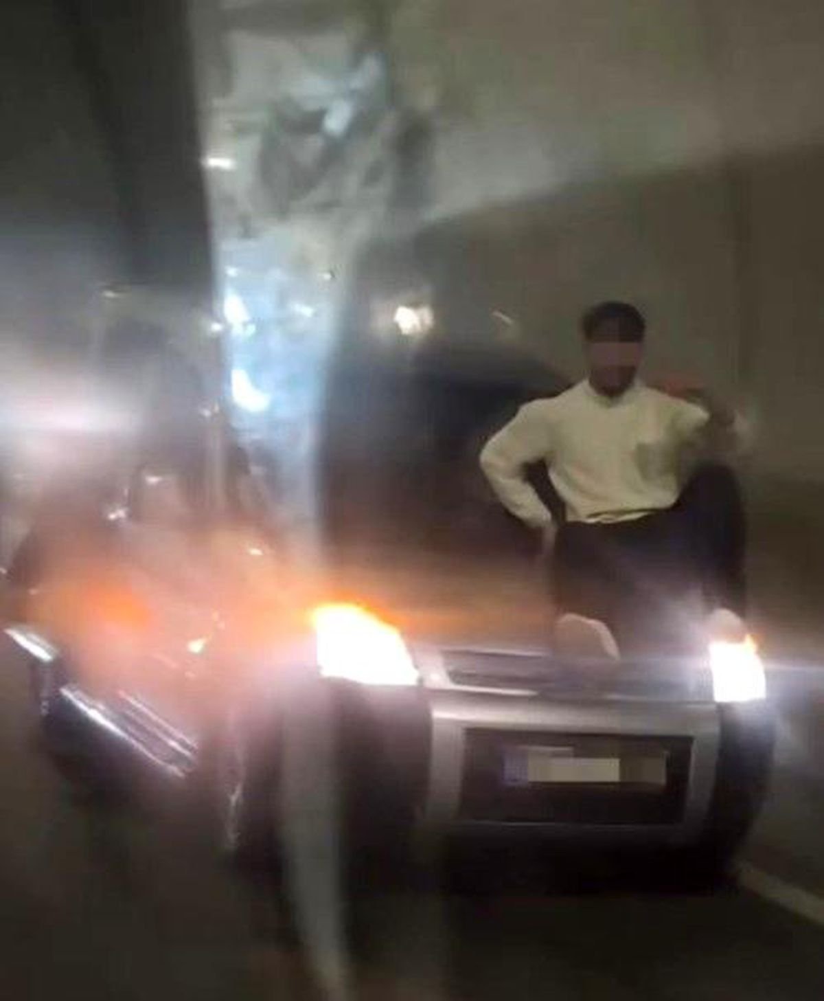 Tünelde müzik açıp araçtan inerek dans eden sürücüye 180 bin TL ceza