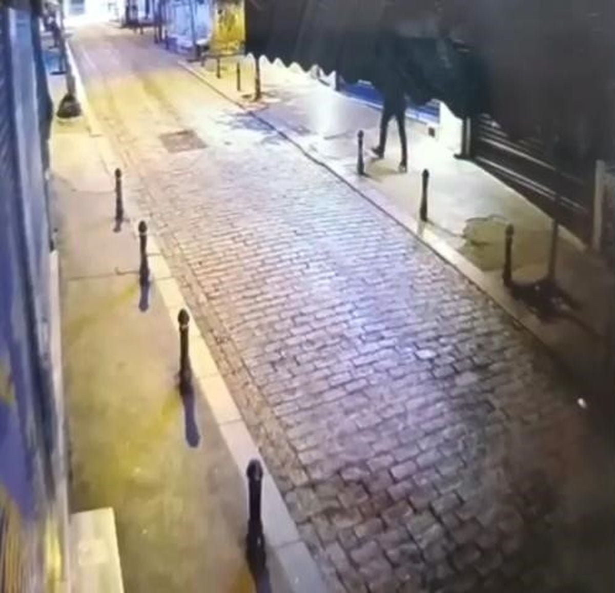 Galata'da çanta çalan şüpheli Güven Timleri tarafından yakalandı