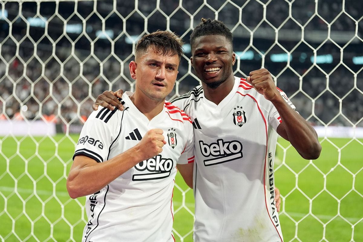 Beşiktaş'ın yıldızından flaş paylaşım: Aptallar gibi olmayın