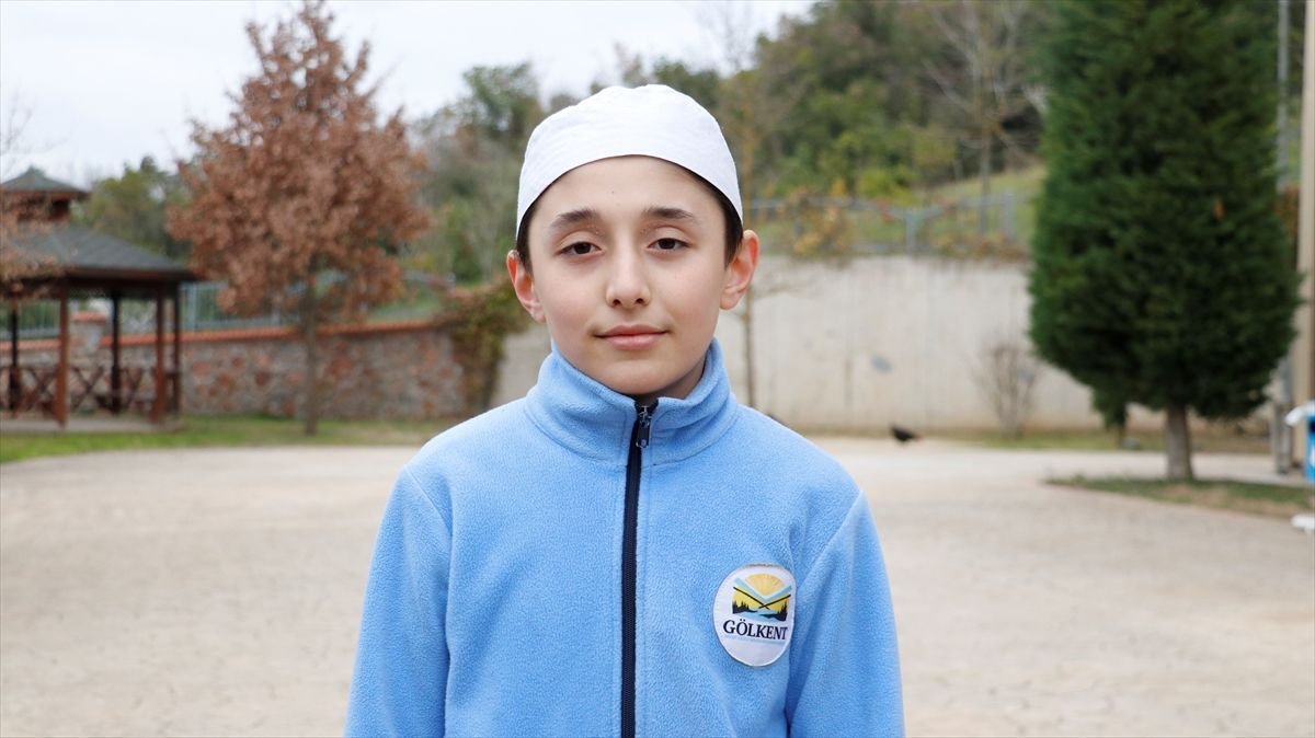 Kocaeli'de 11 yaşındaki Hasan 2,5 ayda hafız oldu