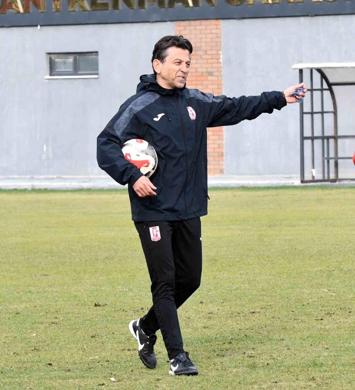 Zafer Uysal: "Hedefimiz deplasmanda Uşakspor'u yenmek"